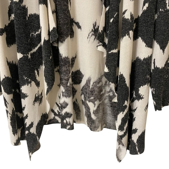 Jones New York Black and Cream Cardigan with Waterfall Front - Picture 5 of 10